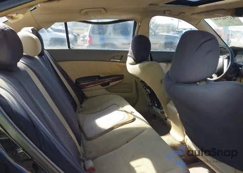 2008 Honda Accord 2.4 Ex z USA, uszkodzony, nr VIN 1HGCP26778A112908